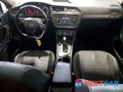Zdjęcie 8 z 12 samochodu: 2018 VOLKSWAGEN TIGUAN SE VIN:3VV3B7AX2JM083829 - miniatura