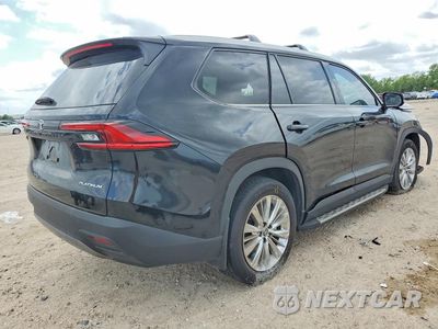 Trzecie zdjęcie samochodu z tyłu: 2025 TOYOTA GRAND HIGHLANDER PLATINUM VIN:5TDAAAB54SS085070 - miniatura