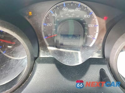 Zdjęcie 9 z 13 samochodu: 2011 HONDA FIT VIN:JHMGE8H30BS007355 - miniatura