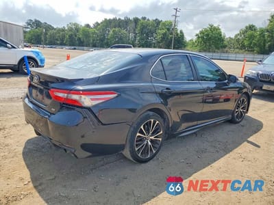 Trzecie zdjęcie samochodu z tyłu: 2018 TOYOTA CAMRY SE VIN:4T1B11HK7JU578586 - miniatura