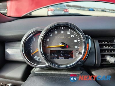 Zdjęcie 9 z 12 samochodu: 2021 MINI COOPER VIN:WMWXR3C02M2N39518 - miniatura