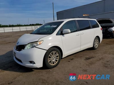 2012 TOYOTA SIENNA XLE 8-PASSENGER 5TDYK3DC5CS265727 - główne zdjęcie licytacji z USA - miniatura