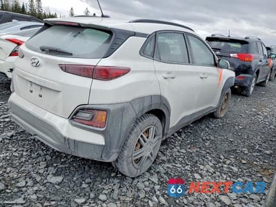 Trzecie zdjęcie samochodu z tyłu: 2021 HYUNDAI KONA SE VIN:KM8K12AA2MU718670 - miniatura