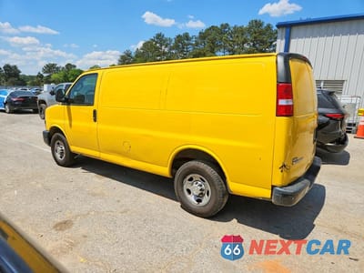 Drugie zdjęcie samochodu z przodu: 2020 CHEV EXPRESS G2500 PARATRANSIT VIN:1GCWGAFP1L1225722 - miniatura