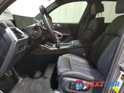 Zdjęcie 7 z 14 samochodu: 2024 BMW X7 XDRIVE40I VIN:5UX23EM04R9S40456 - miniatura