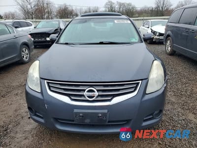 Piąte zdjęcie samochodu w środku: 2010 NISSAN ALTIMA 3.5 SR VIN:1N4BL2AP9AN537175 - miniatura