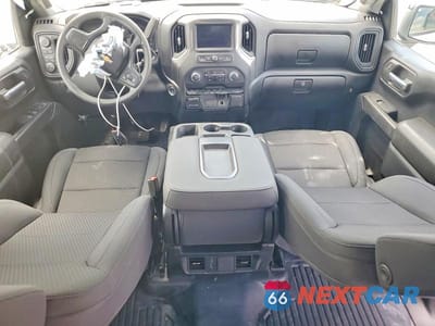 Zdjęcie 8 z 12 samochodu: 2025 CHEVROLET SILVERADO K1500 VIN:1GCUKAED9SZ279430 - miniatura