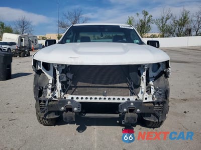 Piąte zdjęcie samochodu w środku: 2021 CHEVROLET SILVERADO K1500 VIN:3GCNYAEH3MG407184 - miniatura