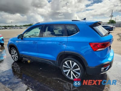 Drugie zdjęcie samochodu z przodu: 2024 VOLKSWAGEN TAOS SE VIN:3VVEX7B29RM127432 - miniatura