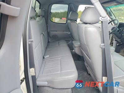Zdjęcie 10 z 12 samochodu: 2000 TOYOTA TUNDRA SR5 VIN:5TBRT3418YS001093 - miniatura