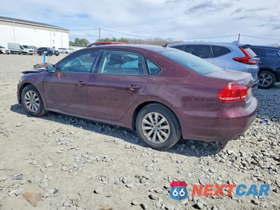 Drugie zdjęcie samochodu z przodu: 2013 VOLKSWAGEN PASSAT S VIN:1VWAP7A37DC102351 - miniatura