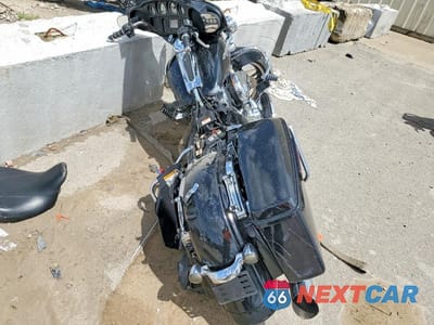 Czwarte zdjęcie samochodu z boku: 2014 HARLEY-DAVIDSON FLHX STREET GLIDE VIN:1HD1KBM14EB611866 - miniatura