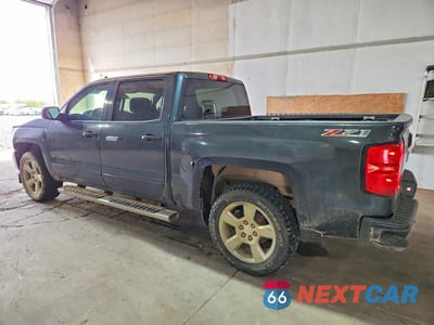 Drugie zdjęcie samochodu z przodu: 2017 CHEVROLET SILVERADO K1500 LT VIN:3GCUKREC7HG374888 - miniatura