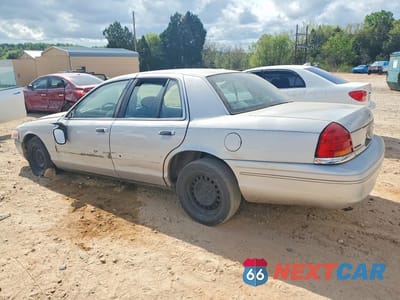 Drugie zdjęcie samochodu z przodu: 2000 FORD CROWN VICTORIA POLICE INTERCEPTOR VIN:2FAFP71W1YX101634 - miniatura