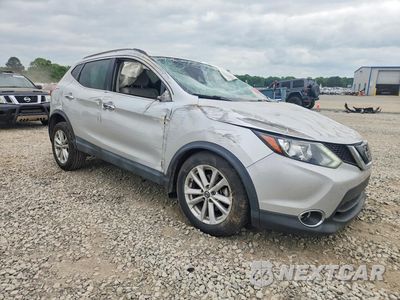Czwarte zdjęcie samochodu z boku: 2019 NISSAN ROGUE SPORT SV VIN:JN1BJ1CPXKW528961 - miniatura