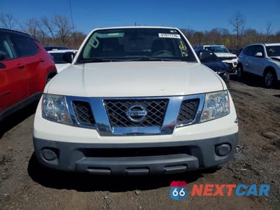 Piąte zdjęcie samochodu w środku: 2018 NISSAN FRONTIER S VIN:1N6BD0CTXJN748338 - miniatura