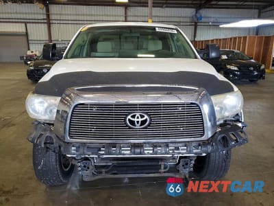 Piąte zdjęcie samochodu w środku: 2008 TOYOTA TUNDRA SR5 VIN:5TBRV54108S474427 - miniatura