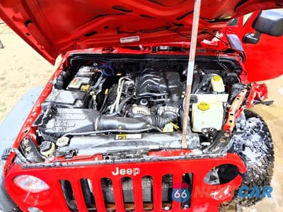 Zdjęcie 12 z 14 samochodu: 2016 JEEP WRANGLER SPORT VIN:1C4AJWAG0GL128389 - miniatura