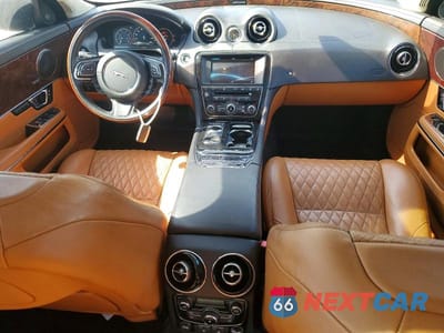 Zdjęcie 8 z 11 samochodu: 2016 JAGUAR XJL PORTFOLIO VIN:SAJWJ2GD7G8V99729 - miniatura
