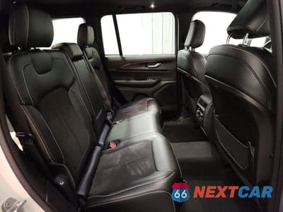Zdjęcie 11 z 12 samochodu: 2023 JEEP GRAND CHEROKEE LAREDO VIN:1C4RJHAG2PC589317 - miniatura