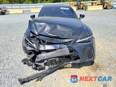 Piąte zdjęcie samochodu w środku: 2025 LEXUS IS 350 F SPORT VIN:JTHGZ1B20S5086519 - miniatura