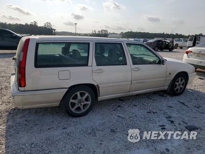 Trzecie zdjęcie samochodu z tyłu: 1999 VOLVO V70 VIN:YV1LW55A0X2604196 - miniatura