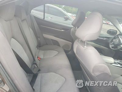 Zdjęcie 10 z 12 samochodu: 2018 TOYOTA CAMRY LE VIN:4T1B11HKXJU650798 - miniatura