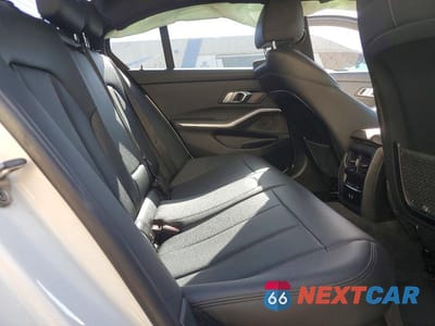 Zdjęcie 10 z 12 samochodu: 2021 BMW 330I VIN:WBA5R1C05MFK52890 - miniatura