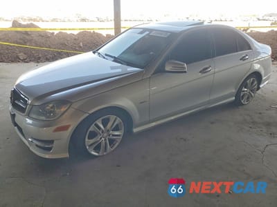 2012 MERCEDES-BENZ C 250 WDDGF4HBXCA668130 - główne zdjęcie licytacji z USA - miniatura