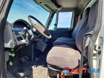 Zdjęcie 7 z 12 samochodu: 2018 INTERNATIONAL 4300 BOX TRUCK VIN:1HTMMMML9JH348760 - miniatura