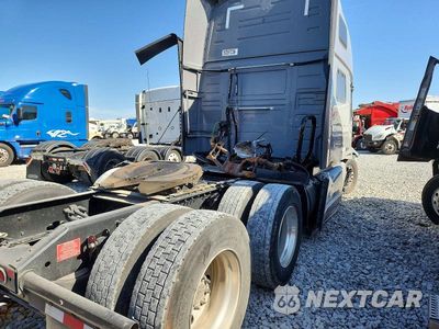Czwarte zdjęcie samochodu z boku: 2025 VOLVO VNL SEMI TRUCK VIN:4V4NC9EH0SN665670 - miniatura