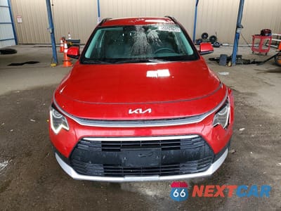 Piąte zdjęcie samochodu w środku: 2025 KIA NIRO LX VIN:KNDCP3LE8S5299518 - miniatura