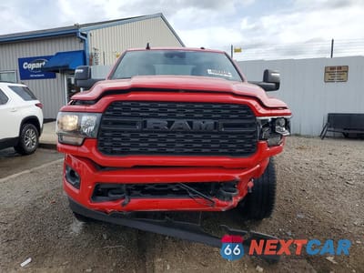 Piąte zdjęcie samochodu w środku: 2024 RAM 2500 BIG HORN VIN:3C6UR5DJ2RG387271 - miniatura