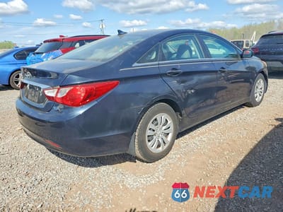 Trzecie zdjęcie samochodu z tyłu: 2011 HYUNDAI SONATA GLS VIN:5NPEB4AC5BH177696 - miniatura