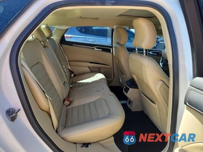 Zdjęcie 10 z 13 samochodu: 2016 FORD FUSION SE VIN:1FA6P0HDXG5128875 - miniatura