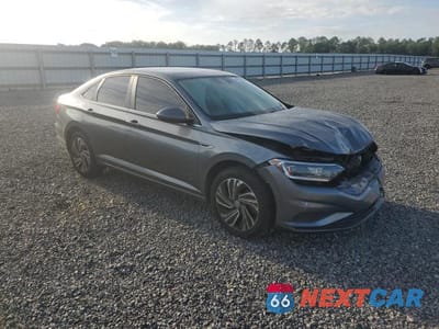 Czwarte zdjęcie samochodu z boku: 2020 VOLKSWAGEN JETTA SEL VIN:3VWEB7BU0LM020580 - miniatura
