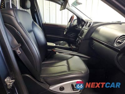 Piąte zdjęcie samochodu w środku: 2011 MERCEDES-BENZ GL 450 4MATIC VIN:4JGBF7BE0BA669063 - miniatura