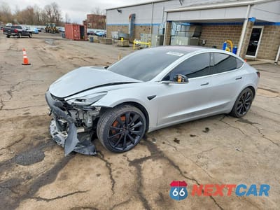 2018 TESLA MODEL 3 5YJ3E1EB3JF116861 - główne zdjęcie licytacji z USA - miniatura