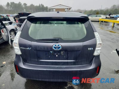 Zdjęcie 6 z 12 samochodu: 2014 TOYOTA PRIUS V TWO VIN:JTDZN3EU2EJ001819 - miniatura