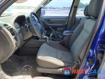 Zdjęcie 7 z 13 samochodu: 2005 FORD ESCAPE XLS VIN:1FMYU02Z35KB11474 - miniatura