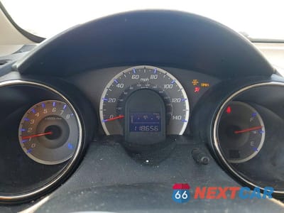 Zdjęcie 9 z 12 samochodu: 2013 HONDA FIT SPORT VIN:JHMGE8H56DC046465 - miniatura