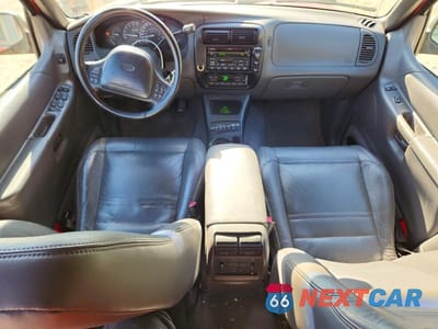 Zdjęcie 8 z 13 samochodu: 1999 FORD EXPLORER VIN:1FMZU35P7XZB00231 - miniatura