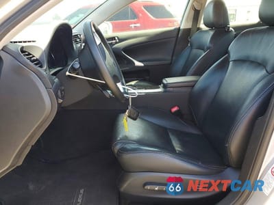 Zdjęcie 7 z 12 samochodu: 2011 LEXUS IS 250 BASE VIN:JTHBF5C21B5132772 - miniatura