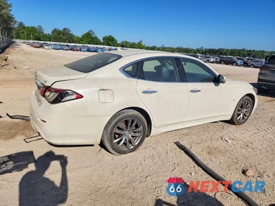 Trzecie zdjęcie samochodu z tyłu: 2019 INFINITI Q70 3.7 LUXE VIN:JN1BY1AR6KM585203 - miniatura