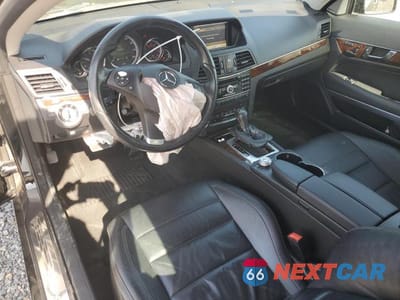 Zdjęcie 8 z 12 samochodu: 2011 MERCEDES-BENZ E 350 VIN:WDDKK5GF9BF094900 - miniatura