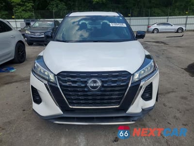 Piąte zdjęcie samochodu w środku: 2022 NISSAN KICKS SR VIN:3N1CP5DV9NL486719 - miniatura