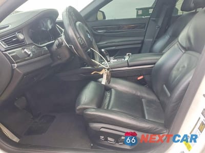 Zdjęcie 7 z 12 samochodu: 2014 BMW 750 LI VIN:WBAYE8C59ED135551 - miniatura
