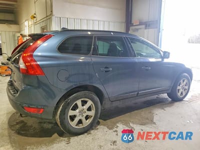 Trzecie zdjęcie samochodu z tyłu: 2010 VOLVO XC60 3.2 VIN:YV4960DZ1A2103588 - miniatura