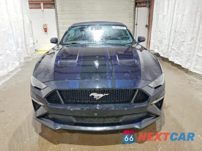 Piąte zdjęcie samochodu w środku: 2021 FORD MUSTANG GT VIN:1FATP8FF7M5155632 - miniatura