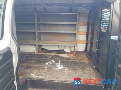 Zdjęcie 10 z 12 samochodu: 2019 CHEVROLET EXPRESS G2500 VIN:1GCWGAFG5K1208758 - miniatura